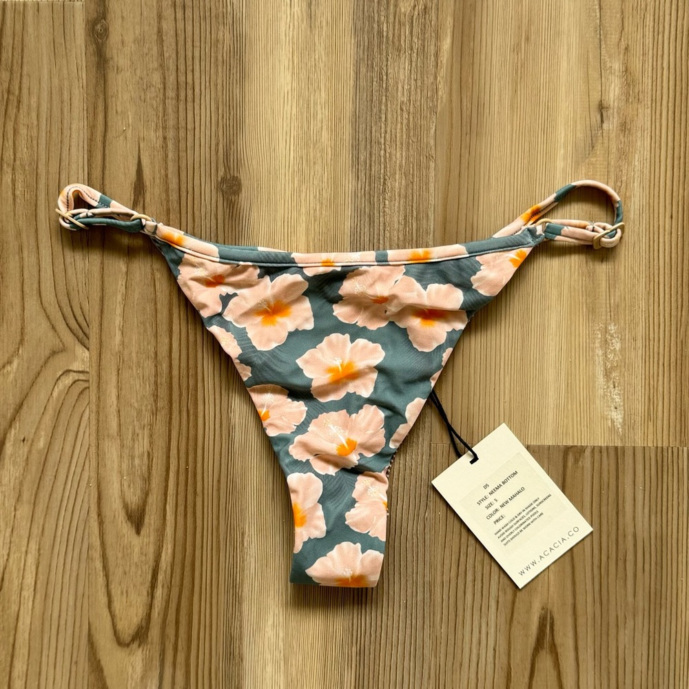 Acacia New Mahalo Neema bottom